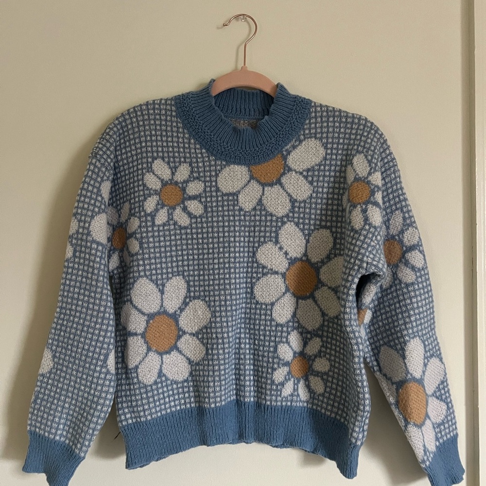 Blue Daisy Knit Sweater - Floral Crewneck
